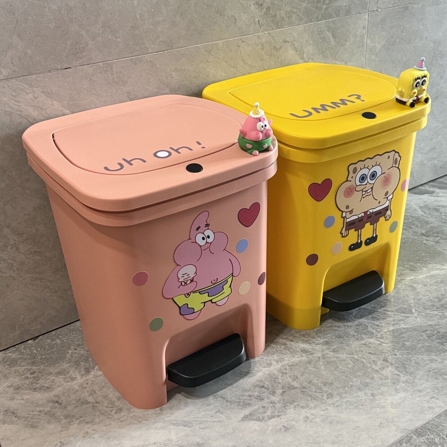 海绵宝宝垃圾桶卡通可爱高颜值家用客厅卧室脚踩按压双开带盖大号