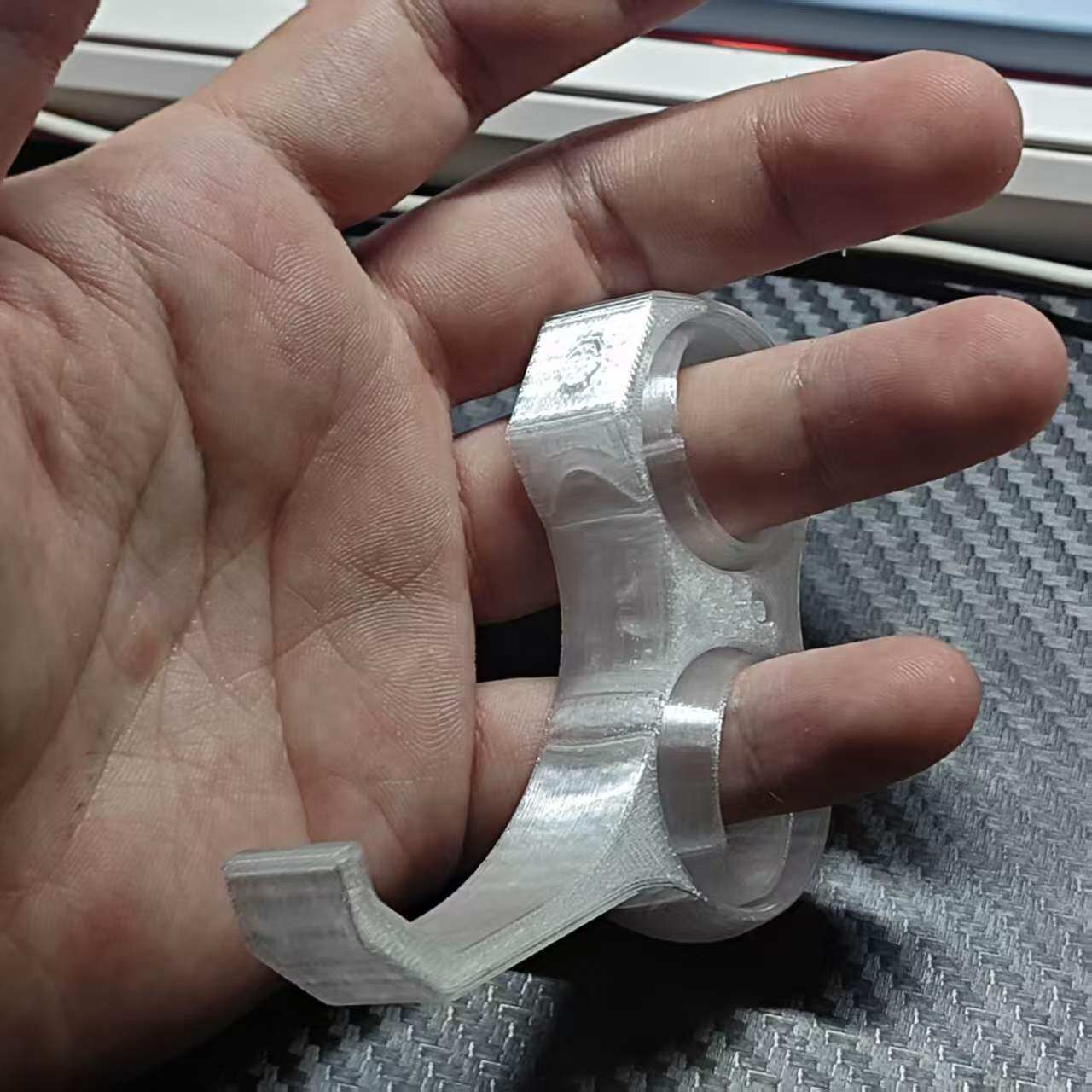 手机手指托手机不累创意支架解压掌上人体工学神器手指辅助解放小