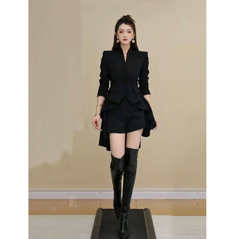 西装套装女年货新款个性穿搭二件套性感时尚高档外套年轻高腰短裤