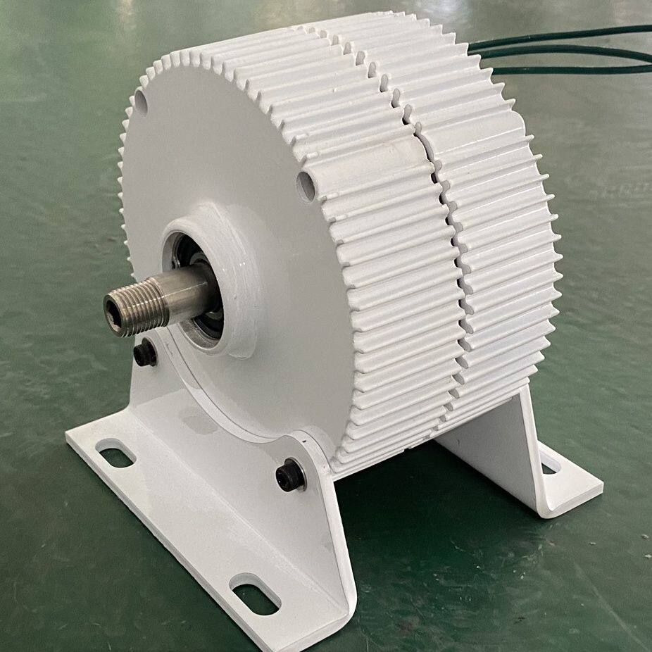 风力发电机 电机12V24V永磁发电机300W400W永磁三相交流发电机