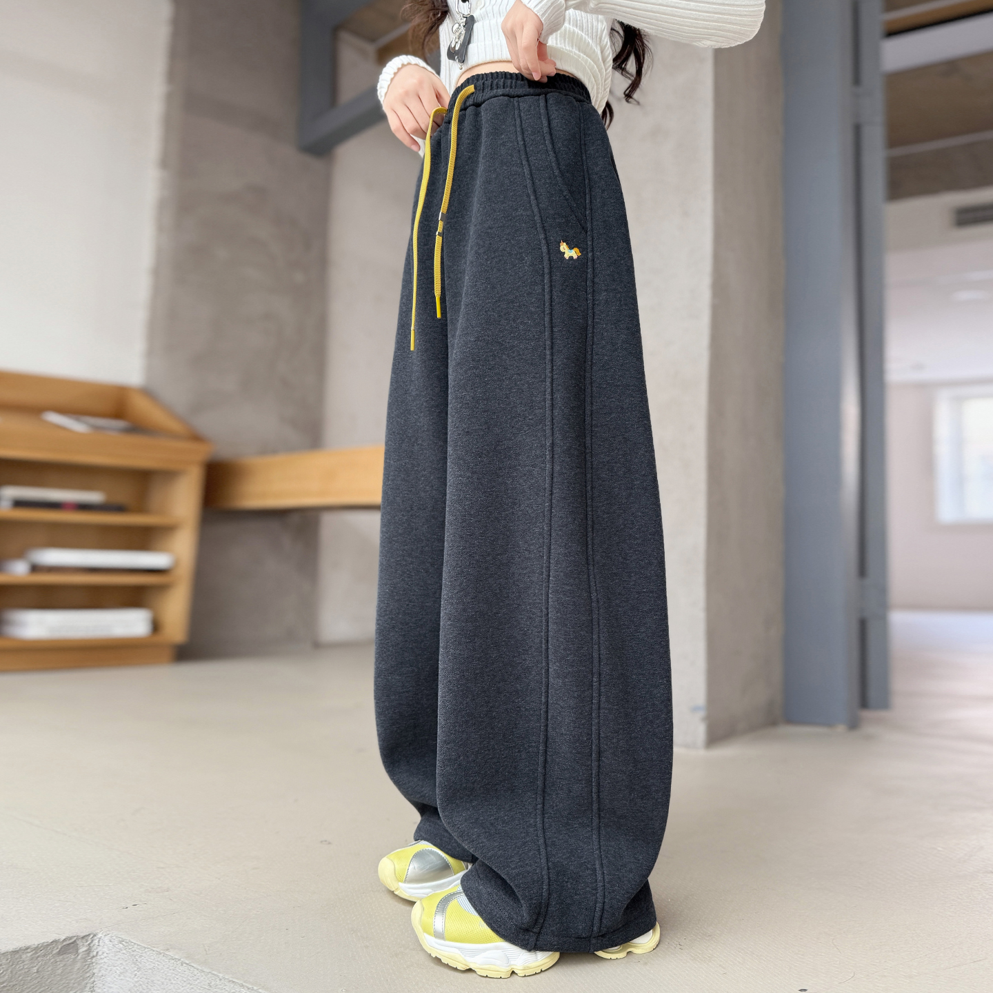 儿童加绒阔腿裤女童一体绒裤子