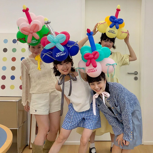 生日帽气球蛋糕拍照场景氛围布置