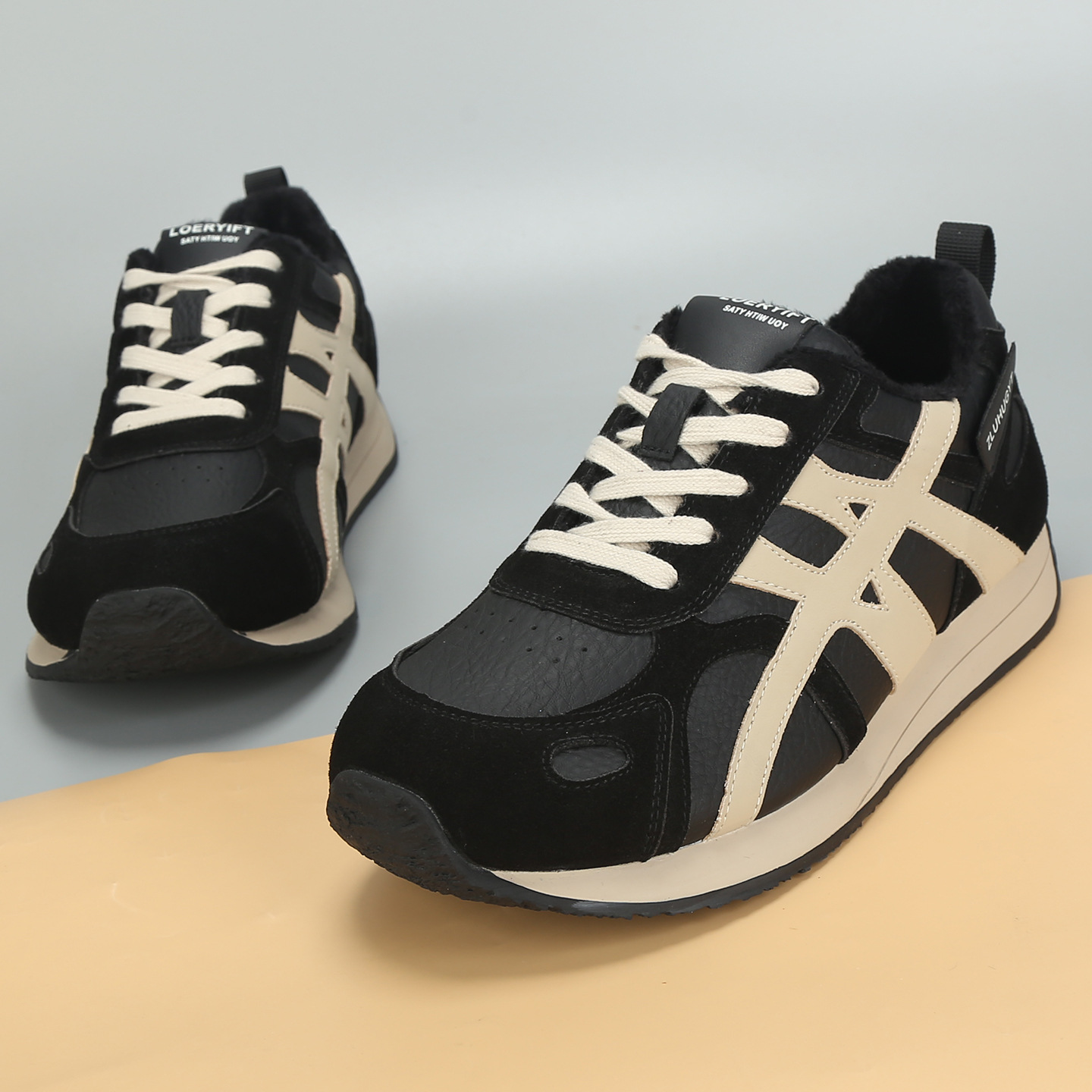 前掌加宽大码女鞋41到43秋冬新款真皮运动休闲鞋加绒保暖棉鞋宽头