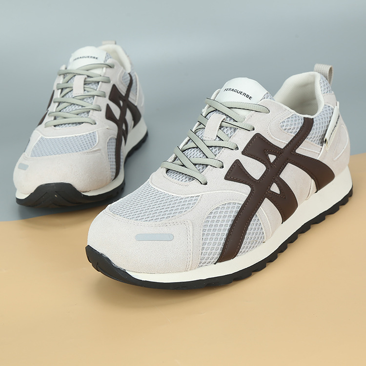 2025春季新款真皮大码女鞋41到43阿甘鞋网面运动休闲鞋胖脚宽肥42