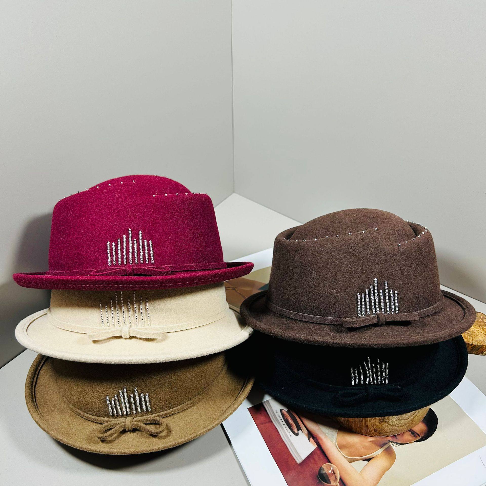 法式赫本风羊毛呢贝雷帽女秋冬保暖画家帽水钻礼帽复古空姐帽盆帽,模玩/动漫/周边/娃圈三坑/桌游,聚会装饰帽子,淘宝优惠券,粉丝福利购,淘宝优惠卷