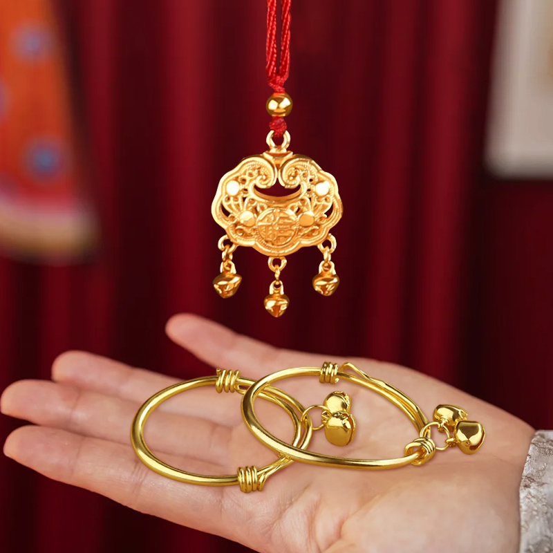 宝宝金手镯仿真一对满月百天拍照道具婴儿镯儿童周岁生日礼物饰品