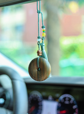 绿檀木平安扣车挂绳手把件