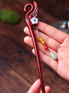 步摇发簪古风檀木头饰日常简约束发红色簪子婀娜天鹅情发簪子发钗