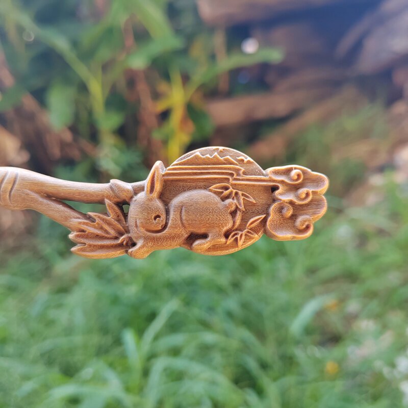绿檀月中桂兔发簪古风檀木簪新中图片