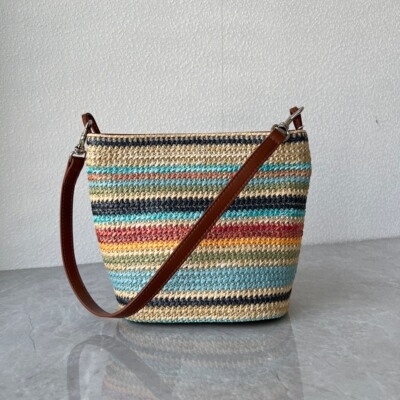 好品质~牛皮配拉菲草编织水桶包时尚百搭彩虹单肩包轻便斜跨女包