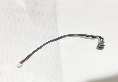 全新 神舟战神 K660E-I7-D7 电源接口 带线 充电头 内置充电线