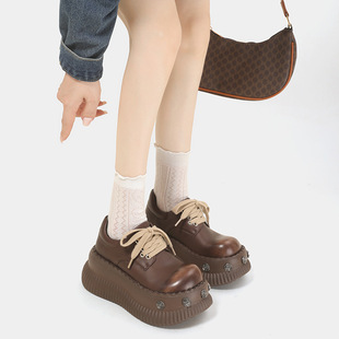 英伦风厚底乐福鞋女款2025新款秋季黑色圆头山茶花单鞋配JK小皮鞋