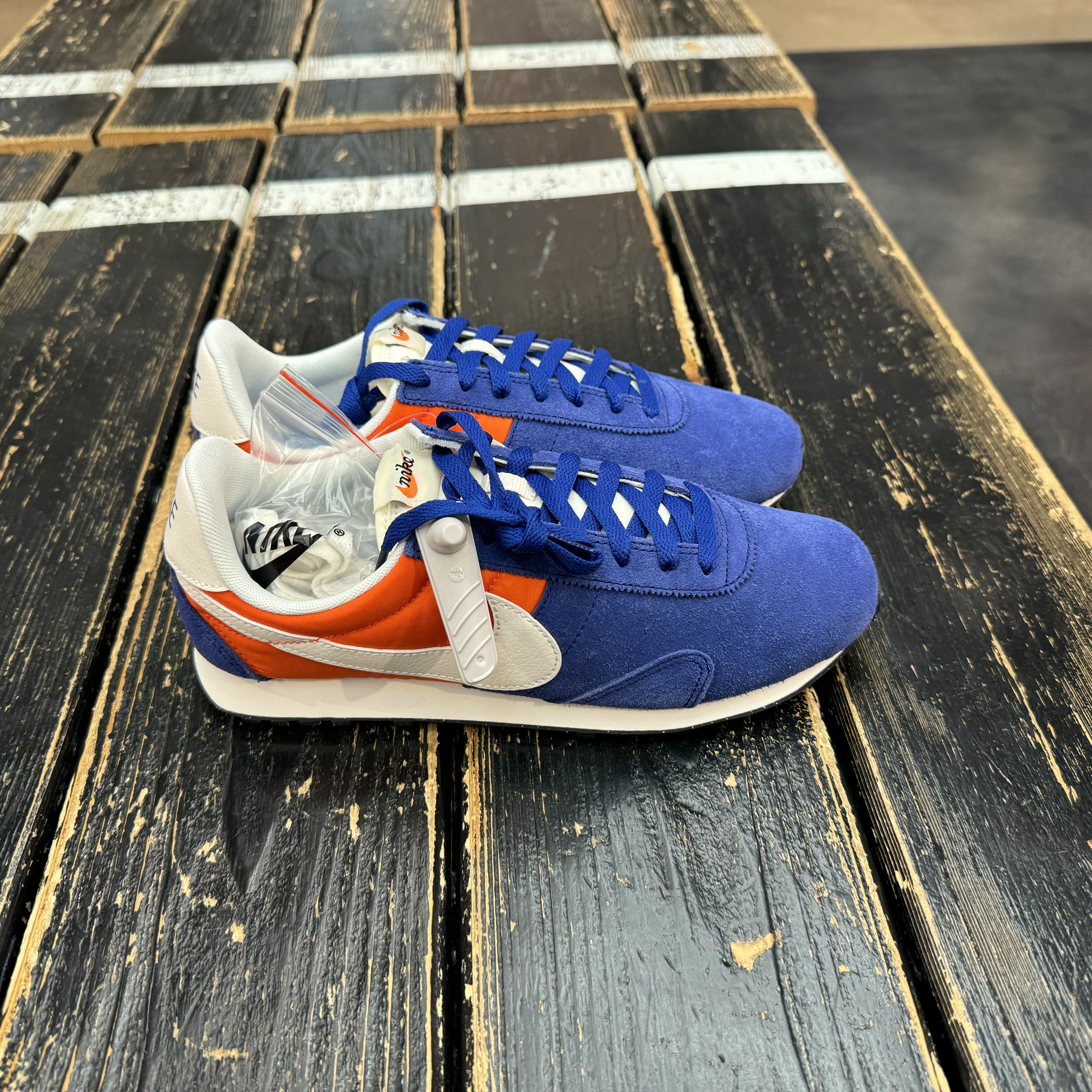 犇犇运动Nike/PRE MONTREAL'17男子复古休闲华夫鞋898031-001-400