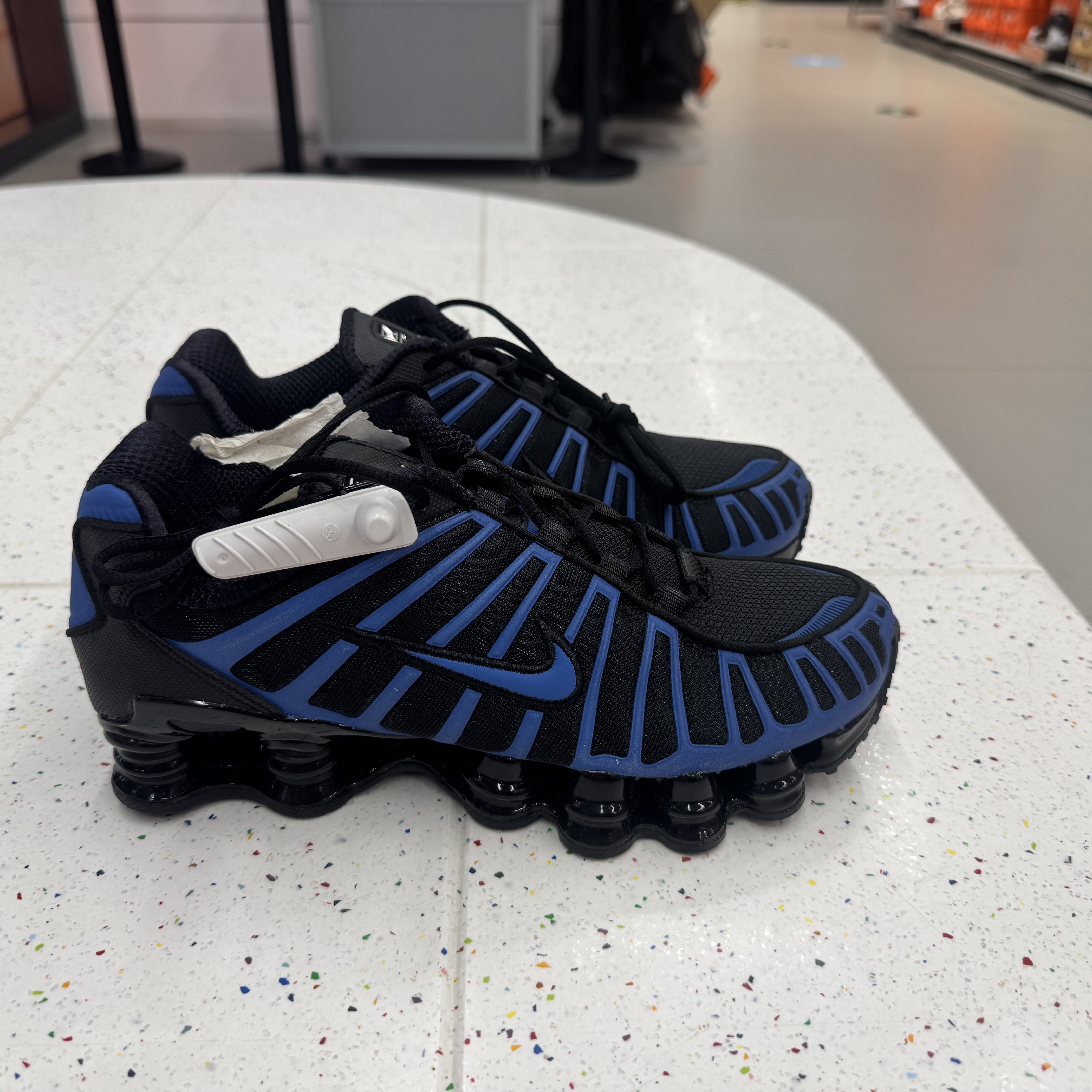 犇犇运动Nike/OUTLETS 男子反光气柱鞋复古跑鞋风运动鞋 IH1338