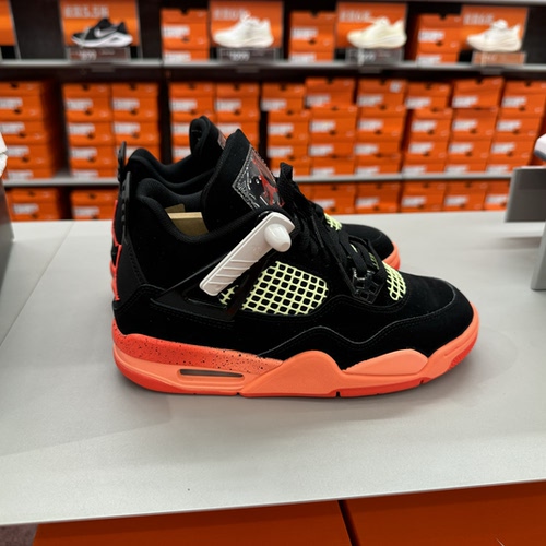 犇犇运动Nike/ AIR JORDAN 4RETROUNIBG大童训练篮球鞋II1271-001