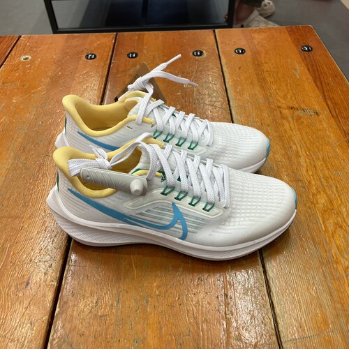 网名跑步鞋Nike/耐克舒适女子