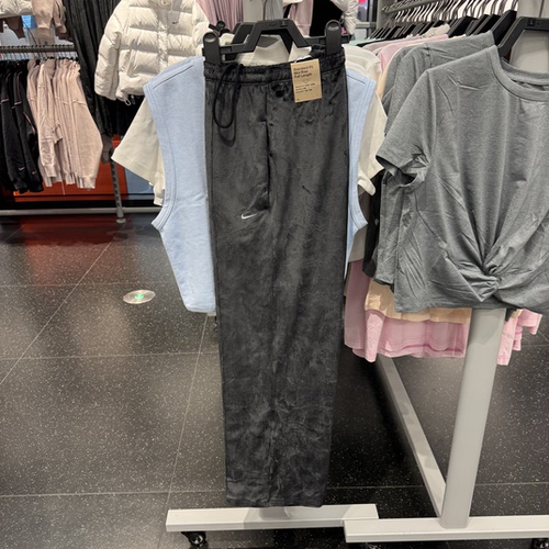 犇犇运动Nike/ 女子舒适百搭时尚舒适休闲直筒针织长裤HJ0923 010