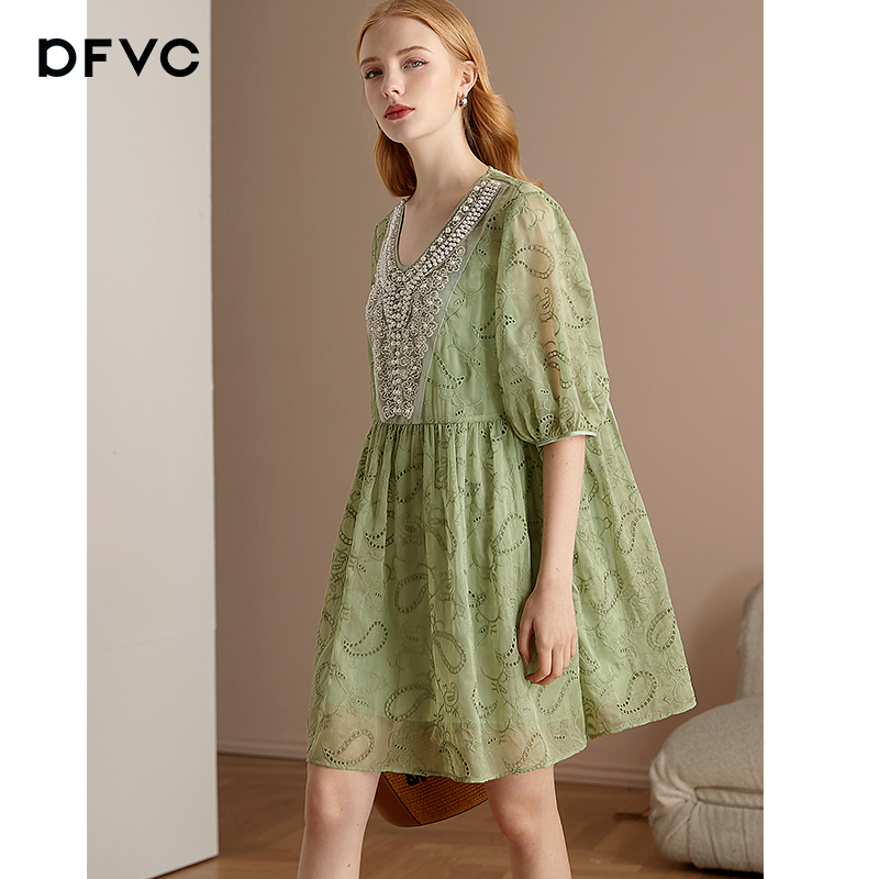 dfvc重工钉珠v领泡泡袖连衣裙