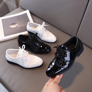 尖头软底亮面舞台演出单鞋 男童英伦风时尚 新款 2025秋季 潮流小皮鞋
