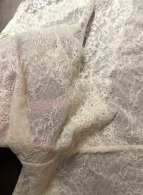 【N·COU】25夏新款【万能搭】烫钻百搭蕾丝V领背心DY22883