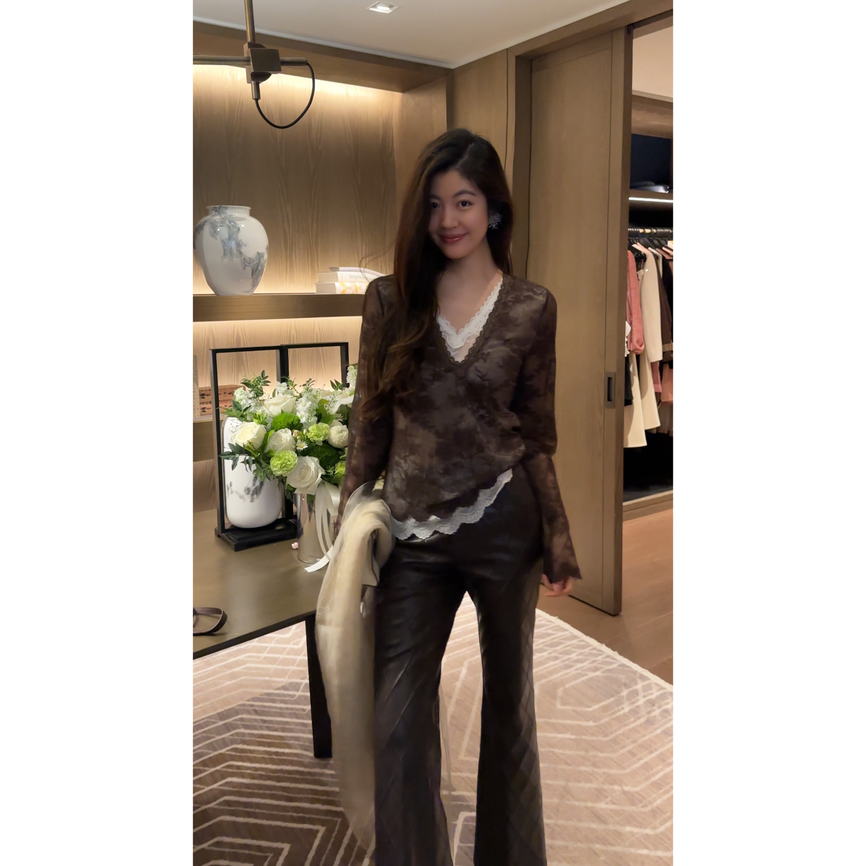 N.COU妮蔻26秋新款拼接蕾丝V领长袖T恤女设计感小众假两件上衣