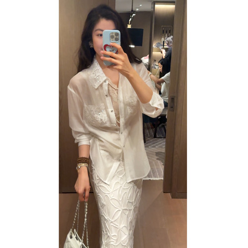 N.COU妮蔻26夏新款重工刺绣蕾丝翻领显瘦衬衫女慵懒风微透上衣