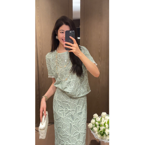 2N.COU妮蔻26夏新款优雅气质盘花蕾丝设计感显瘦上衣半裙套装女