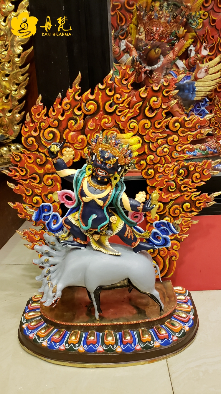 尼泊尔精品彩绘金刚铠甲雕像密宗护法高一尺50cm西藏古代铜雕