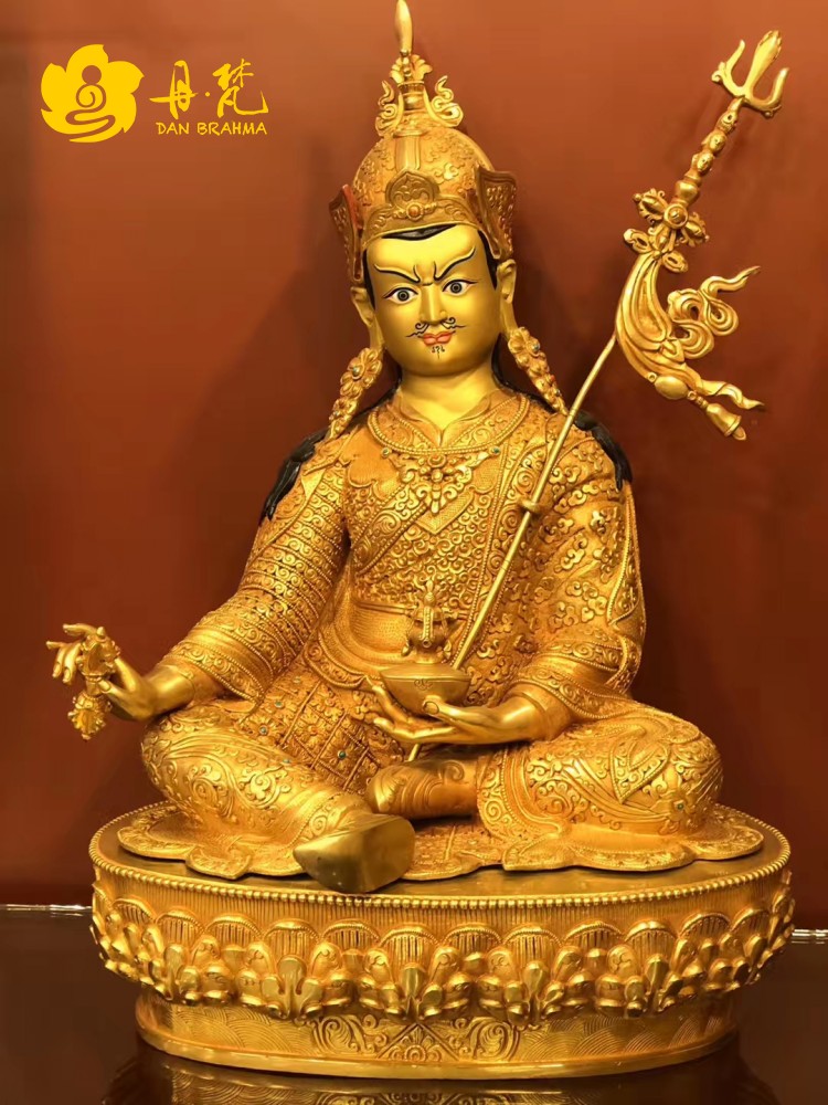 尼泊尔释迦族精品全鎏金花生一尺五guru金莲花高雕像西藏古代铜雕