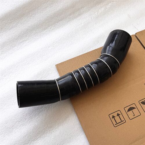 速发重汽豪沃悍将统帅中冷器出气胶管进气硅胶管LZ704500070