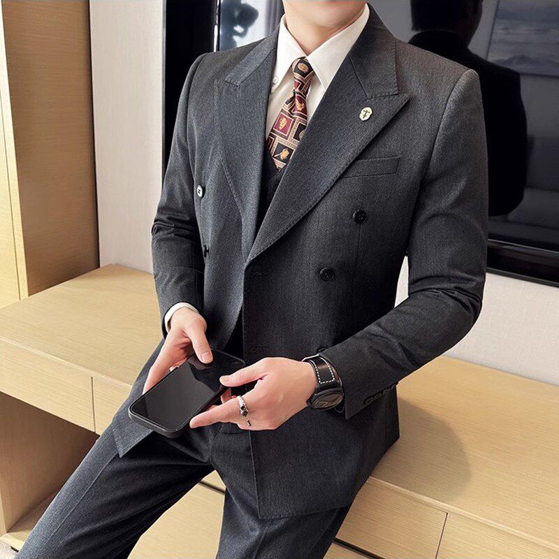 速发深灰色含西服套装男商务休闲正装双排扣结婚礼服兄三团弟件套