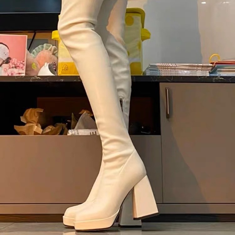 赫本风黑色长袖收腰西装连衣裙女秋季独特超好看气质短裙子两件套