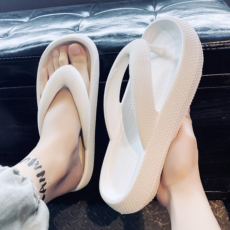 厚底人字拖女夏季外穿2023年网红新款增高防滑海边沙滩夹脚凉拖鞋