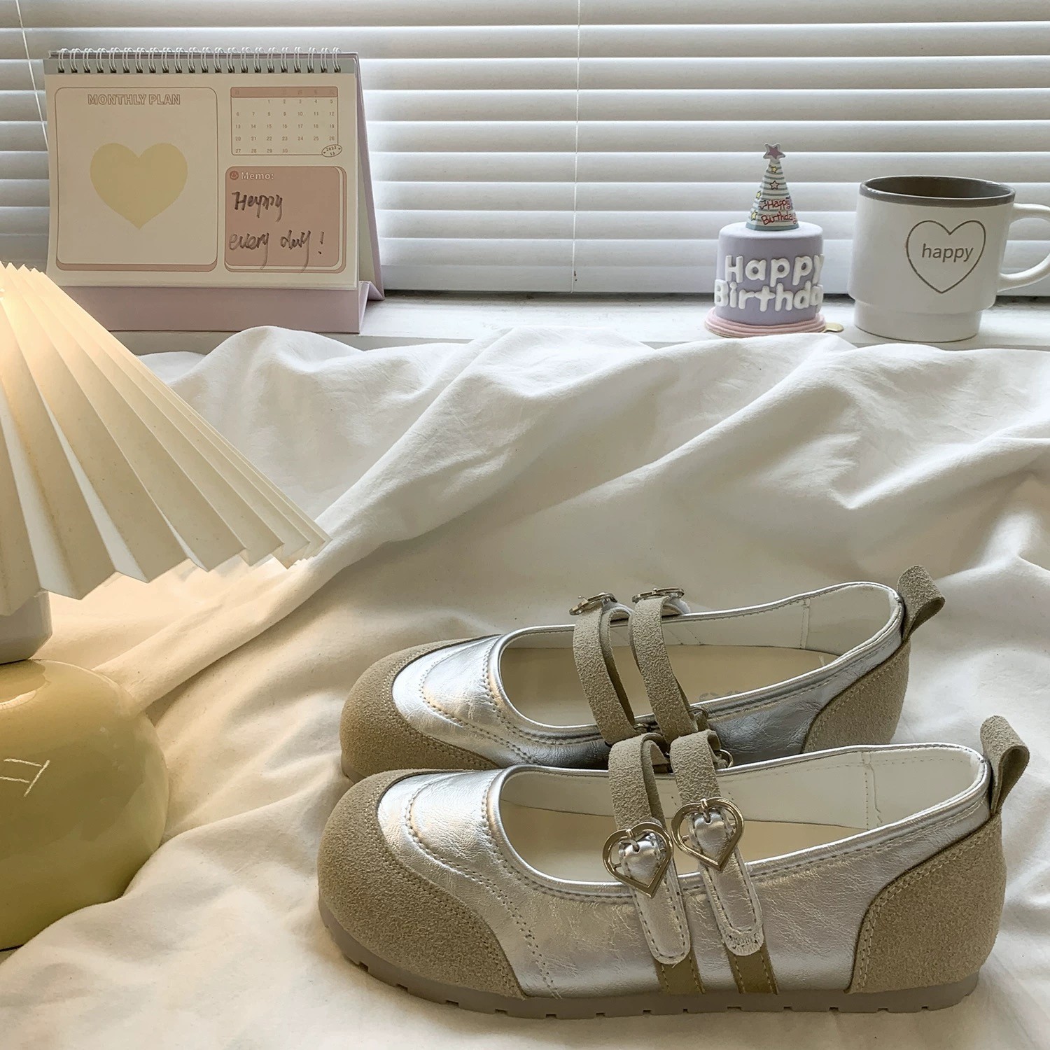 圆头魔术贴德训鞋女2025秋季新款法式配裙子玛丽珍单鞋平底勃肯鞋