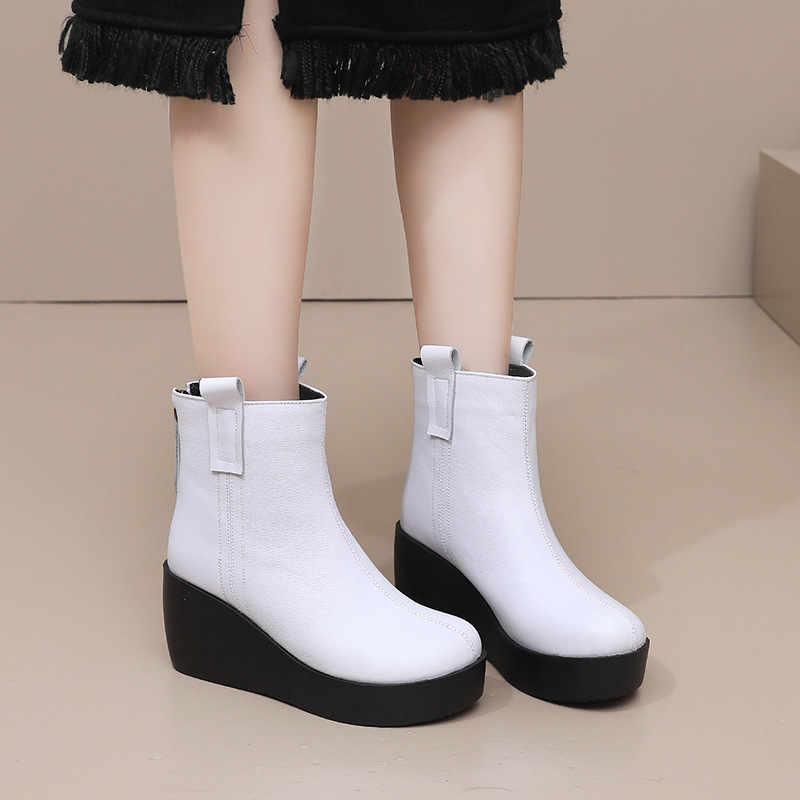 马丁靴女2025年秋冬季新款皮毛一体中老年妈妈鞋厚底41-43皮靴子