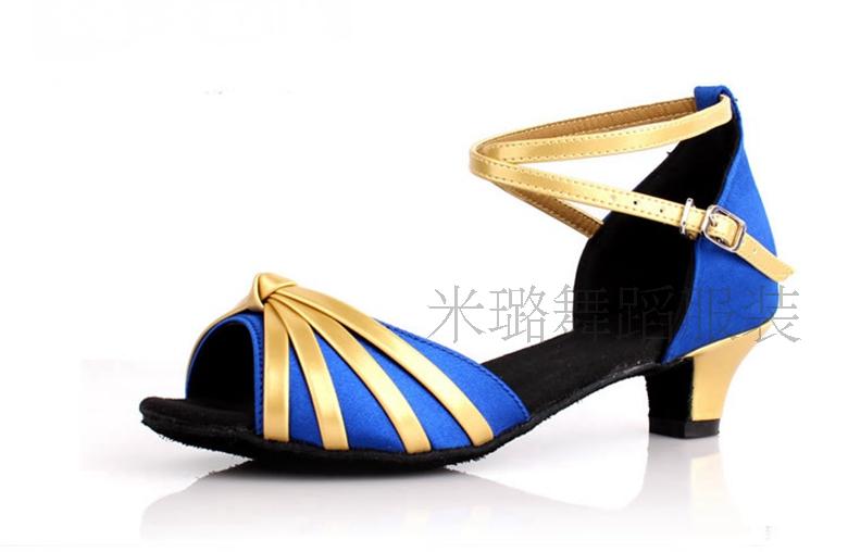 工厂直供  女童拉丁鞋 缎面少儿拉丁鞋 儿童摩登舞鞋 蓝色黑色