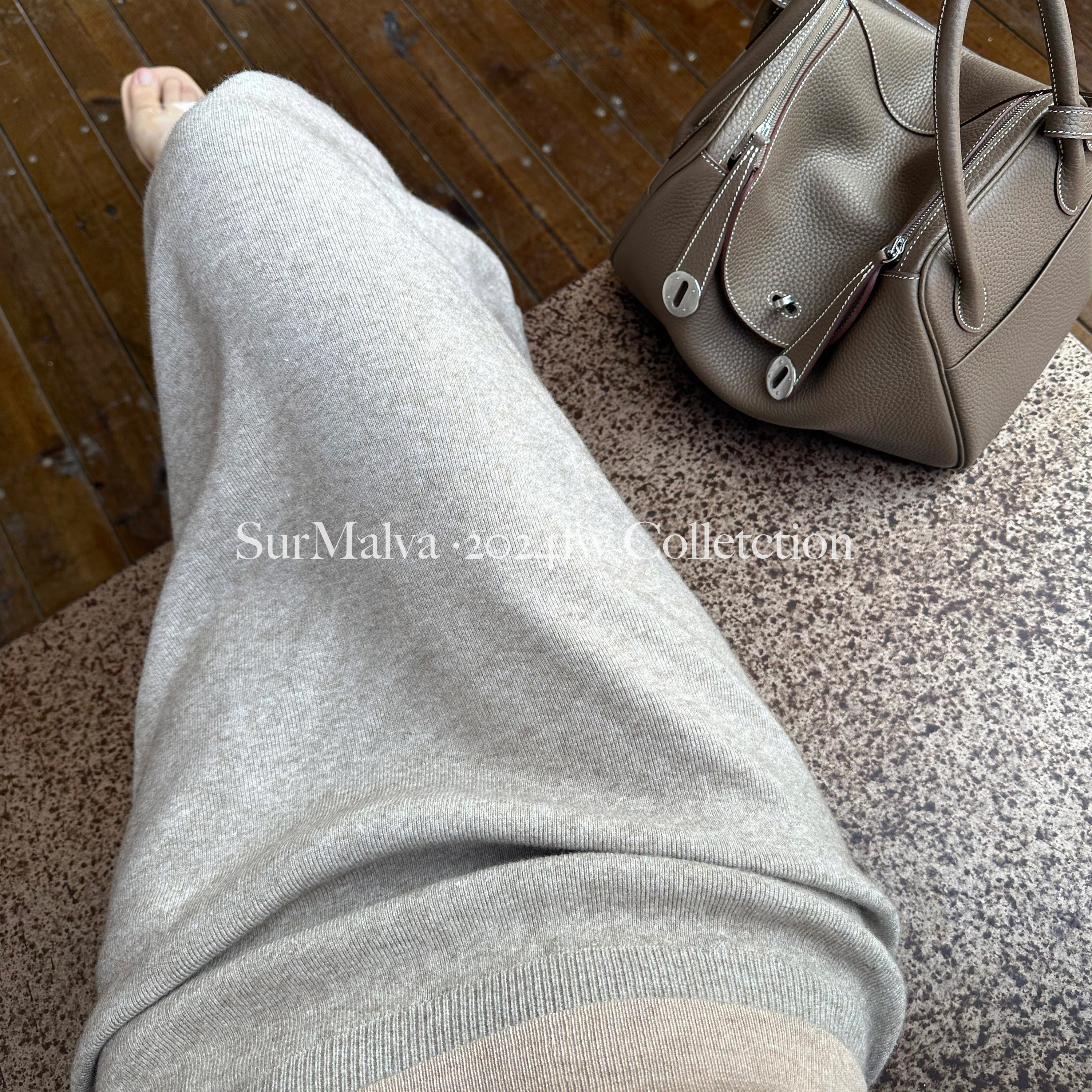 半裙温婉人妻针织燕麦色