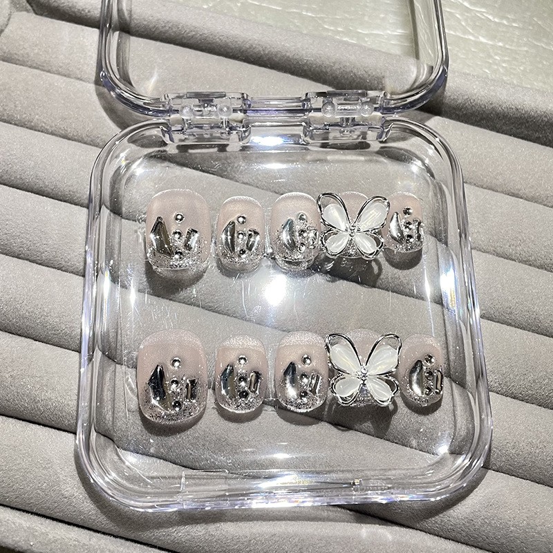 夏日显白短款闪钻蝴蝶冰透气质极光钻纯手工穿戴甲美甲贴片可拆卸