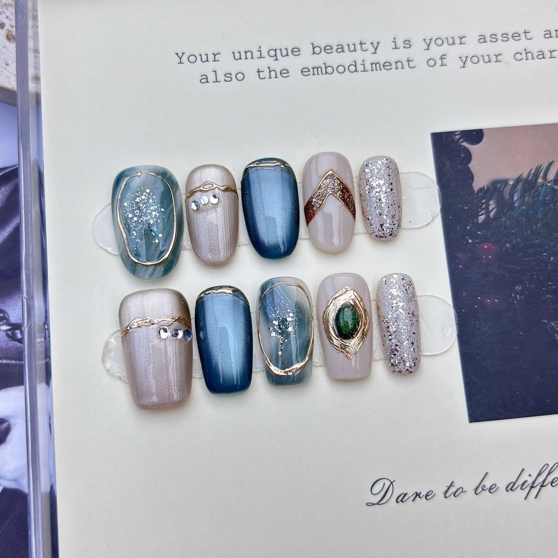 【青山远】日系晕染手绘金色线条爆闪猫眼闪粉藏青色纯手工穿戴甲,彩妆/香水/美妆工具,穿戴甲/甲片,淘宝优惠券,粉丝福利购,淘宝优惠卷