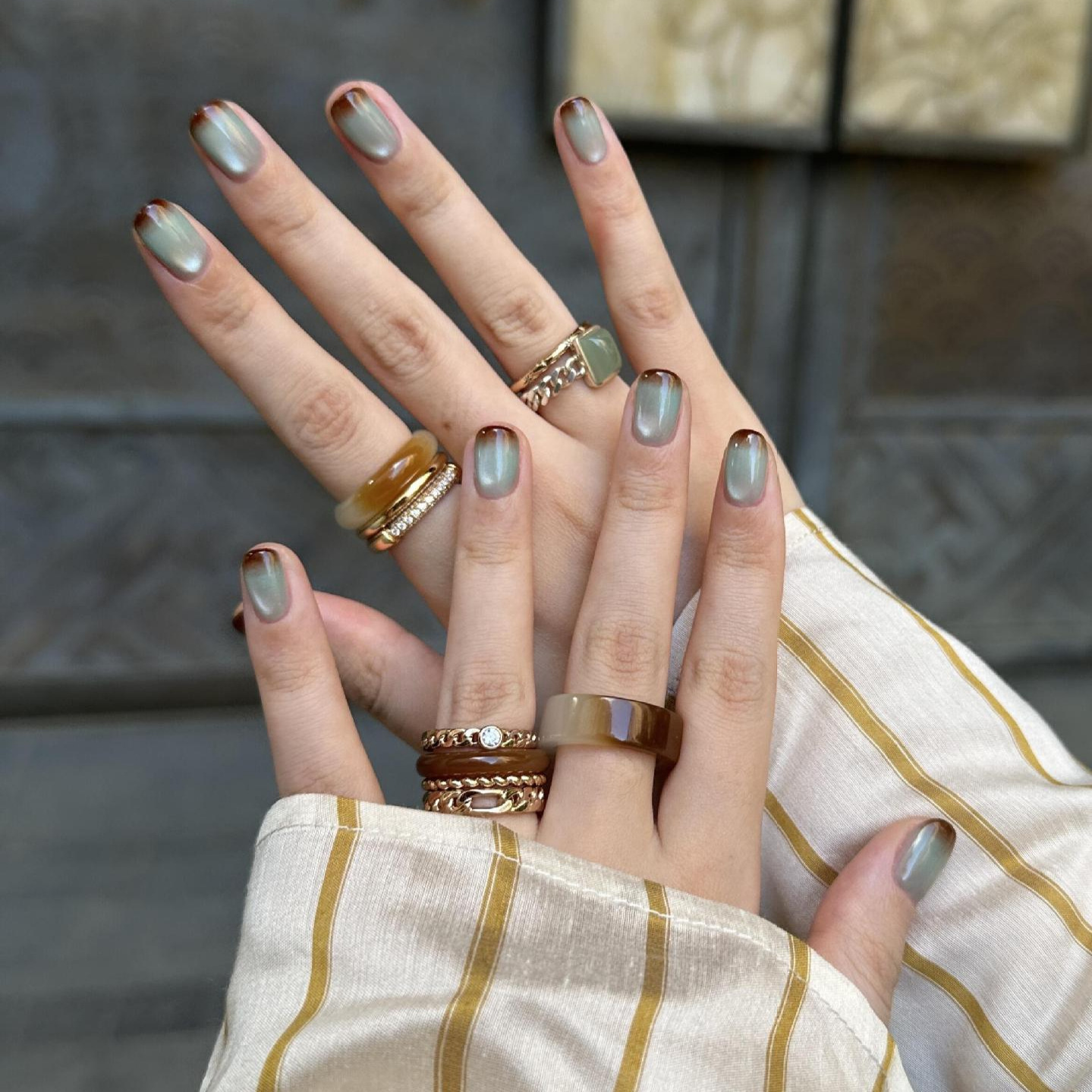 湖畔栗色法式猫眼手工美甲