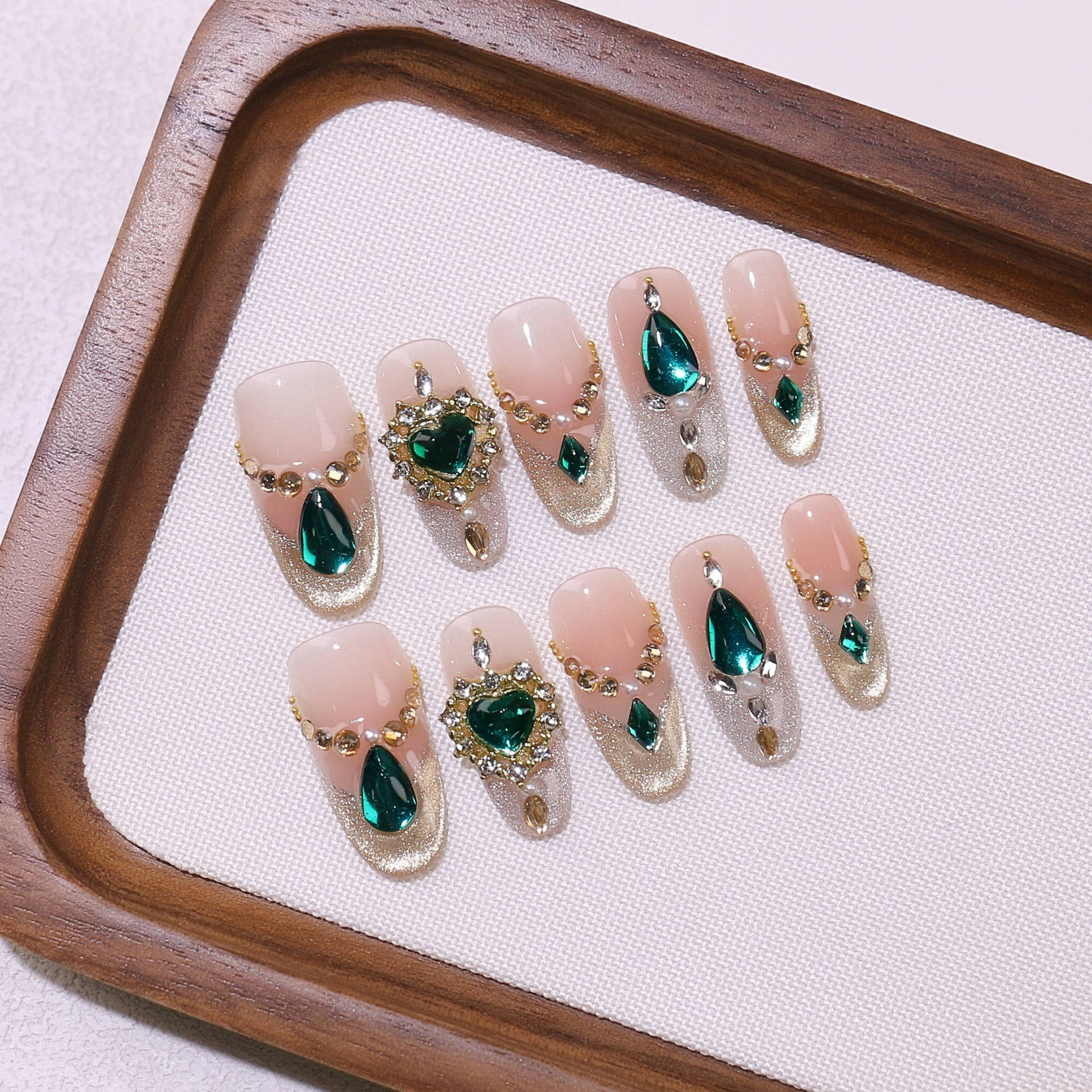 梦境蓝宝石梦幻爆闪穿戴甲