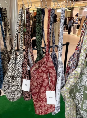 2025新款emis灯芯绒明星同款豹纹帆布单肩手提包时尚百搭韩系包女