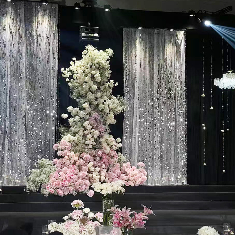 婚庆银色亮片布幔生日布置装饰迎宾背景桌布鱼鳞镭射吊顶布亮片布