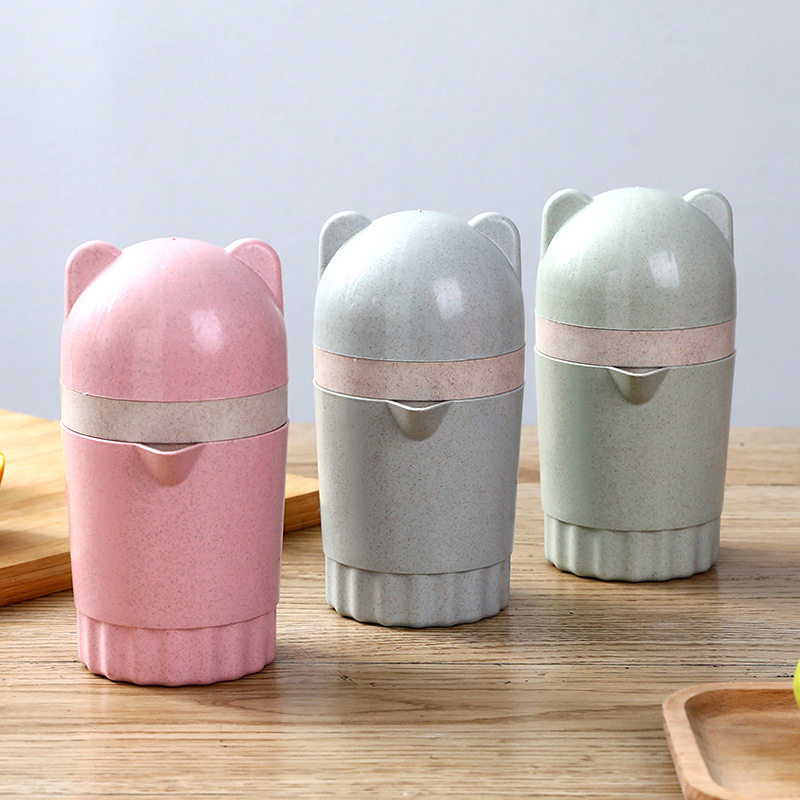 水果专用手动榨汁器多功能塑料橙子柠檬榨汁机卡通企鹅饮料杯机器