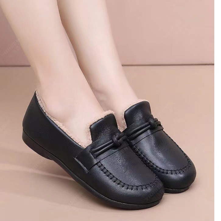 加绒低跟乐福鞋女防滑妈妈棉鞋2024新款秋冬一脚蹬复古小皮鞋现货