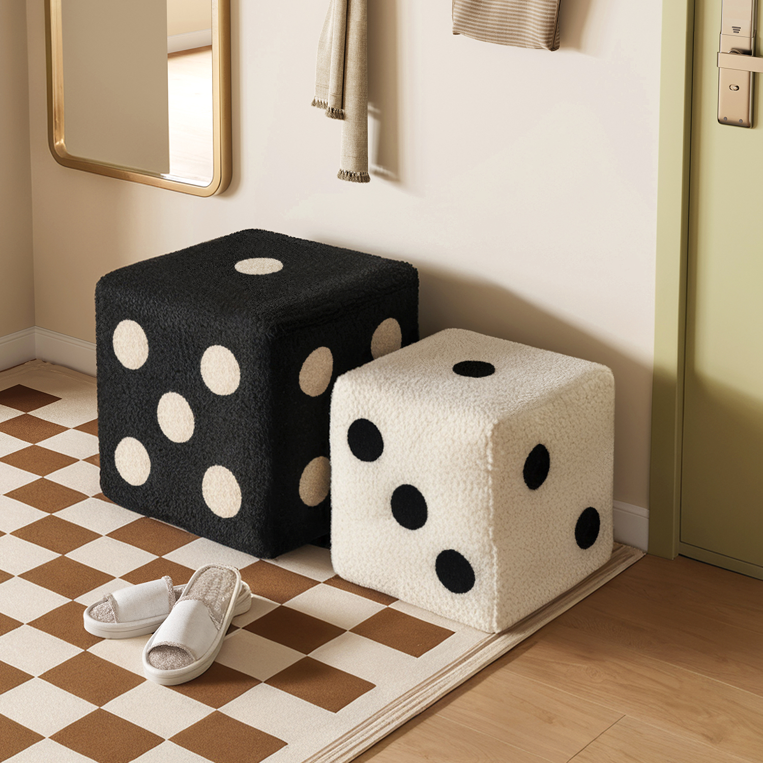 速发家用小凳子换鞋凳凳口板创骰子矮门凳意儿童踩脚凳子客厅坐墩