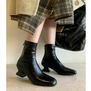 5cm棕色中跟短靴女秋冬新款高级感马丁踝靴方头弹力瘦瘦靴黑色