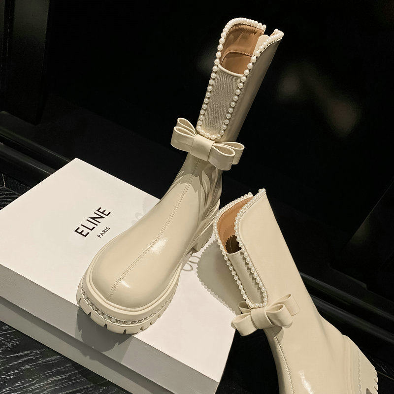 甜酷蝴蝶结珍珠圆头短筒靴女V口瘦瘦靴粗跟马丁靴厚底机车骑士靴