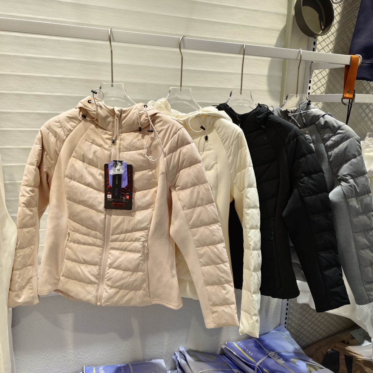 猩球一号627女士立领羽绒极光瘦连帽羽绒小棉袄2025秋冬新品