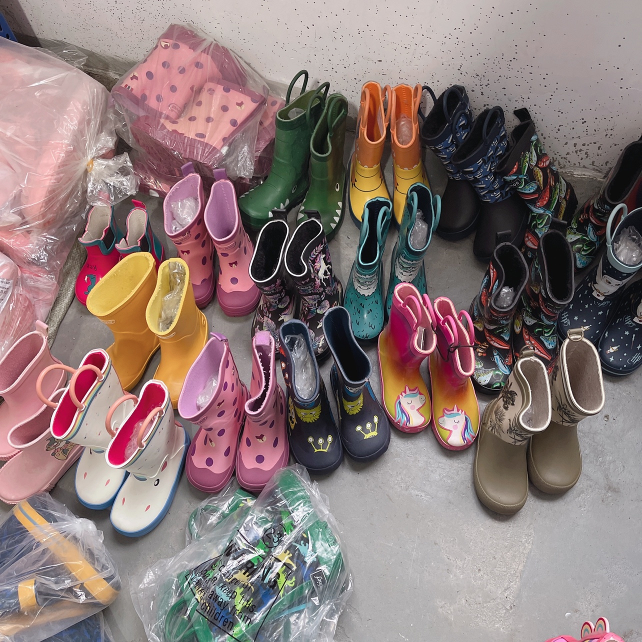 27码（孤品）亏本秒杀杂款 男女童雨靴 漏水包退